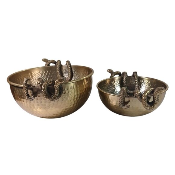 Set Of 2 Gold Hammered Brass ? Bowls With Snake Handles Vintage Decorative Uniqu - Picture 1 of 13